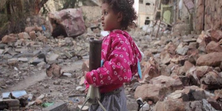 Səudiyyə rejimi qadağan edilmiş bombalarla yəmənli uşaqları qətliam edir!