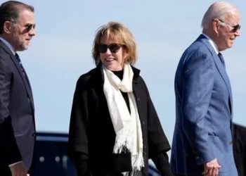 Baydenlərin “astronomik korrupsiyaları”; 9 ailə üzvünün “şübhəli müqavilələrdən” faydası