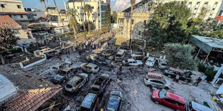 Wall Street Journal: Qəzzədəki Əl-Məmədani xəstəxanası ABŞ-a aid bomba ilə bombalanıb