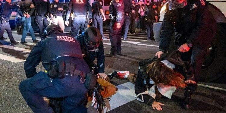 ABŞ polisi Fələstini dəstəkləyən 2000 nəfəri həbs edib