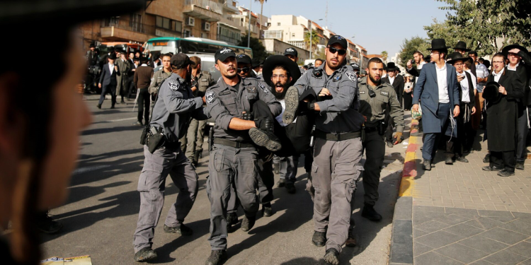 Yüzlərlə İsrail hərbiçisi vəzifədən qaçarkən həbs edilib