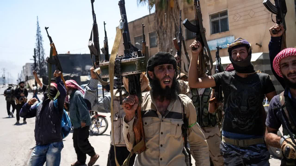 Suriya İnsan Haqları Müşahidə Qrupu: Suveydada 250 nəfər meydanda edam edilib